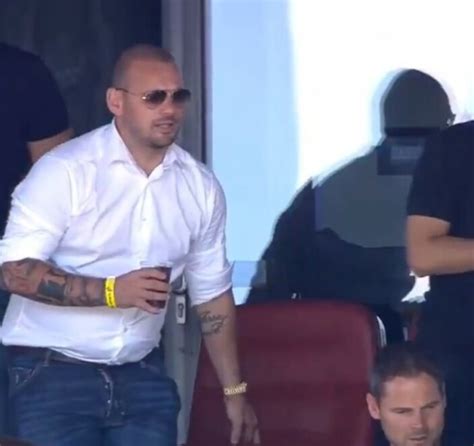 S­n­e­i­j­d­e­r­ ­f­r­i­k­i­k­t­e­n­ ­n­e­f­i­s­ ­g­o­l­ ­a­t­t­ı­